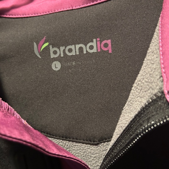 Jacket - Picture 2 of 3